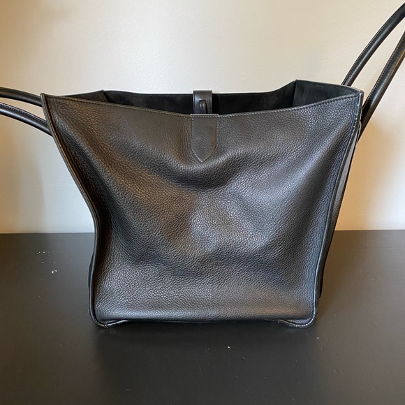 Celine Medium Luggage Phantom Tote - Picture 7 of 10